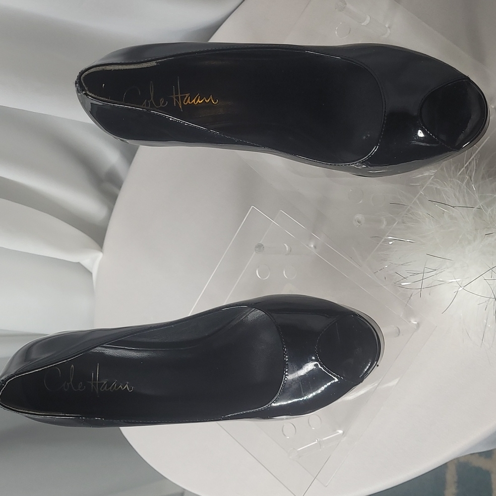 COLE HAAN Black Patent Peep Toe Platform Heels Size 6B
